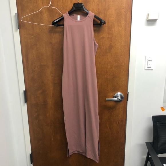 🚫SOLD🚫Lululemon Get Going Nulu Align Dress Red Dust Size 4 - Picture 2 of 11